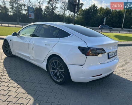 Білий Тесла Модель 3, об'ємом двигуна 0 л та пробігом 217 тис. км за 13500 $, фото 5 на Automoto.ua
