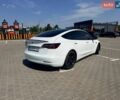 Білий Тесла Модель 3, об'ємом двигуна 0 л та пробігом 64 тис. км за 17999 $, фото 4 на Automoto.ua