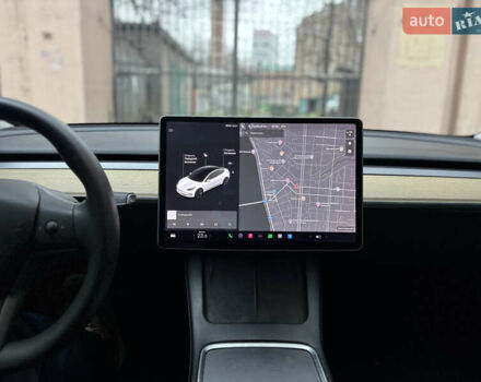 Белый Тесла Модель 3, объемом двигателя 0 л и пробегом 65 тыс. км за 16800 $, фото 7 на Automoto.ua