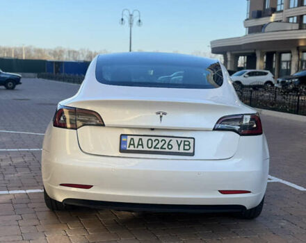 Белый Тесла Модель 3, объемом двигателя 0 л и пробегом 119 тыс. км за 15500 $, фото 2 на Automoto.ua