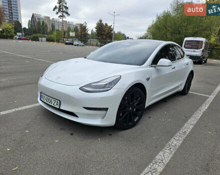 Білий Тесла Модель 3, об'ємом двигуна 0 л та пробігом 113 тис. км за 19500 $, фото 10 на Automoto.ua
