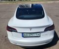Белый Тесла Модель 3, объемом двигателя 0 л и пробегом 97 тыс. км за 22600 $, фото 3 на Automoto.ua