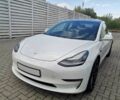 Білий Тесла Модель 3, об'ємом двигуна 0 л та пробігом 117 тис. км за 10500 $, фото 1 на Automoto.ua