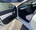 Белый Тесла Модель 3, объемом двигателя 0 л и пробегом 107 тыс. км за 15500 $, фото 3 на Automoto.ua