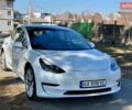 Белый Тесла Модель 3, объемом двигателя 0 л и пробегом 93 тыс. км за 13999 $, фото 2 на Automoto.ua