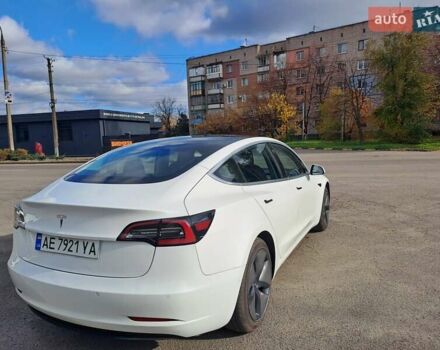 Білий Тесла Модель 3, об'ємом двигуна 0 л та пробігом 81 тис. км за 16500 $, фото 7 на Automoto.ua