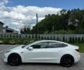 Білий Тесла Модель 3, об'ємом двигуна 0 л та пробігом 156 тис. км за 15500 $, фото 2 на Automoto.ua