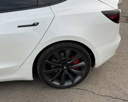 Білий Тесла Модель 3, об'ємом двигуна 0 л та пробігом 116 тис. км за 22000 $, фото 5 на Automoto.ua