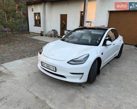 Білий Тесла Модель 3, об'ємом двигуна 0 л та пробігом 92 тис. км за 21300 $, фото 40 на Automoto.ua