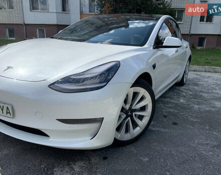 Белый Тесла Модель 3, объемом двигателя 0 л и пробегом 99 тыс. км за 20000 $, фото 8 на Automoto.ua