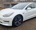 Білий Тесла Модель 3, об'ємом двигуна 0 л та пробігом 142 тис. км за 16900 $, фото 1 на Automoto.ua