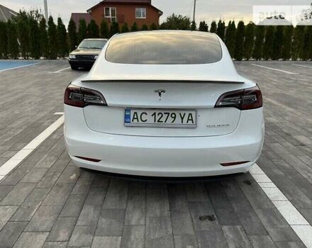 Белый Тесла Модель 3, объемом двигателя 0 л и пробегом 79 тыс. км за 21800 $, фото 7 на Automoto.ua