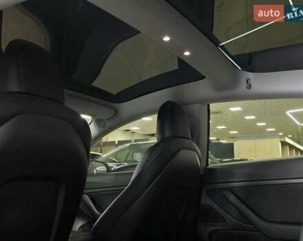 Білий Тесла Модель 3, об'ємом двигуна 0 л та пробігом 218 тис. км за 18499 $, фото 16 на Automoto.ua