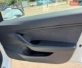 Білий Тесла Модель 3, об'ємом двигуна 0 л та пробігом 133 тис. км за 18000 $, фото 17 на Automoto.ua