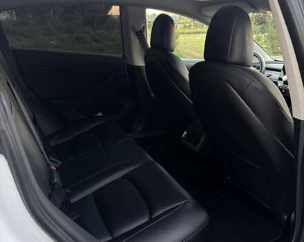 Белый Тесла Модель 3, объемом двигателя 0 л и пробегом 129 тыс. км за 19900 $, фото 20 на Automoto.ua