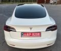 Білий Тесла Модель 3, об'ємом двигуна 0 л та пробігом 127 тис. км за 17350 $, фото 4 на Automoto.ua