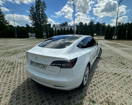 Белый Тесла Модель 3, объемом двигателя 0 л и пробегом 100 тыс. км за 17600 $, фото 39 на Automoto.ua