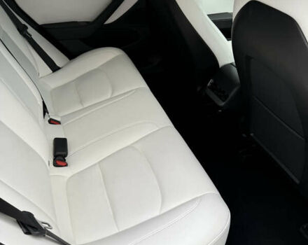 Білий Тесла Модель 3, об'ємом двигуна 0 л та пробігом 107 тис. км за 13800 $, фото 11 на Automoto.ua