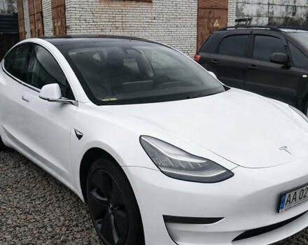 Белый Тесла Модель 3, объемом двигателя 0 л и пробегом 72 тыс. км за 20000 $, фото 8 на Automoto.ua