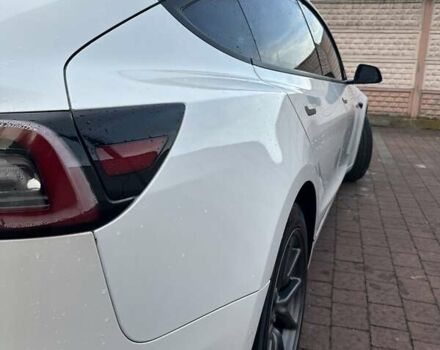 Белый Тесла Модель 3, объемом двигателя 0 л и пробегом 206 тыс. км за 16900 $, фото 11 на Automoto.ua