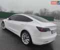 Белый Тесла Модель 3, объемом двигателя 0 л и пробегом 108 тыс. км за 16500 $, фото 2 на Automoto.ua