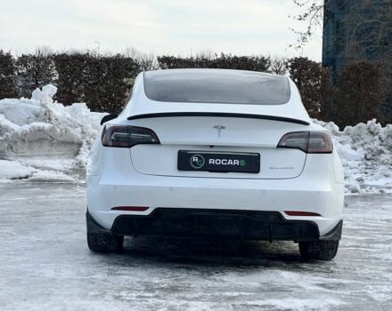 Белый Тесла Модель 3, объемом двигателя 0 л и пробегом 90 тыс. км за 19999 $, фото 3 на Automoto.ua