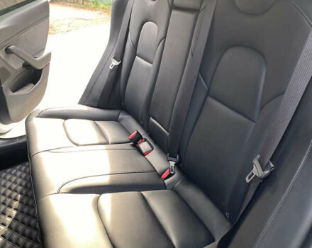 Белый Тесла Модель 3, объемом двигателя 0 л и пробегом 86 тыс. км за 21500 $, фото 11 на Automoto.ua