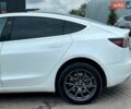 Білий Тесла Модель 3, об'ємом двигуна 0 л та пробігом 102 тис. км за 18990 $, фото 6 на Automoto.ua