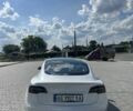Белый Тесла Модель 3, объемом двигателя 0 л и пробегом 107 тыс. км за 14787 $, фото 6 на Automoto.ua
