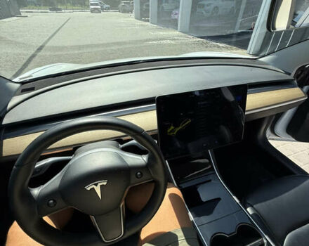 Білий Тесла Модель 3, об'ємом двигуна 0 л та пробігом 99 тис. км за 17200 $, фото 20 на Automoto.ua