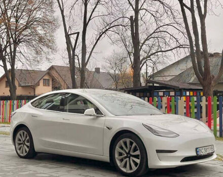 Білий Тесла Модель 3, об'ємом двигуна 0 л та пробігом 87 тис. км за 16500 $, фото 9 на Automoto.ua