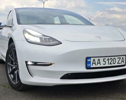 Белый Тесла Модель 3, объемом двигателя 0 л и пробегом 112 тыс. км за 26800 $, фото 1 на Automoto.ua