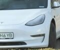 Білий Тесла Модель 3, об'ємом двигуна 0 л та пробігом 100 тис. км за 18000 $, фото 2 на Automoto.ua