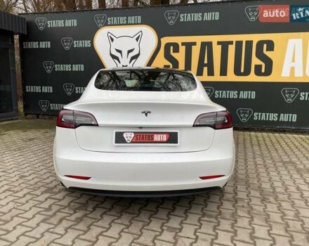 Білий Тесла Модель 3, об'ємом двигуна 0 л та пробігом 65 тис. км за 19700 $, фото 7 на Automoto.ua