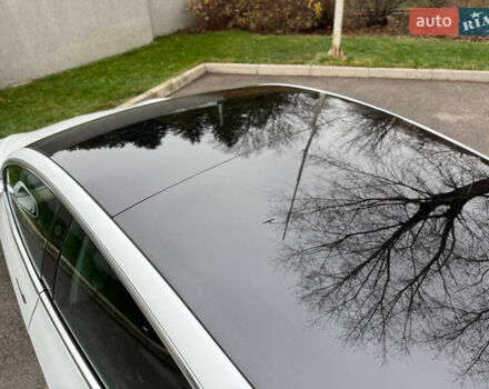 Белый Тесла Модель 3, объемом двигателя 0 л и пробегом 105 тыс. км за 14999 $, фото 21 на Automoto.ua