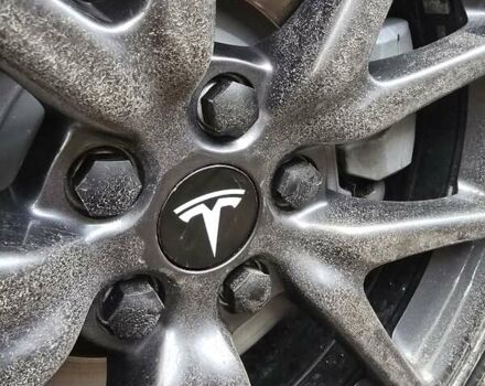 Белый Тесла Модель 3, объемом двигателя 0 л и пробегом 91 тыс. км за 17499 $, фото 17 на Automoto.ua