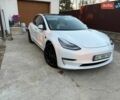Белый Тесла Модель 3, объемом двигателя 0 л и пробегом 105 тыс. км за 21300 $, фото 36 на Automoto.ua