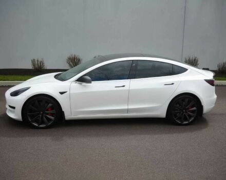 Білий Тесла Модель 3, об'ємом двигуна 0 л та пробігом 30 тис. км за 6900 $, фото 3 на Automoto.ua