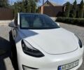 Білий Тесла Модель 3, об'ємом двигуна 0 л та пробігом 80 тис. км за 9800 $, фото 2 на Automoto.ua