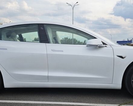 Белый Тесла Модель 3, объемом двигателя 0 л и пробегом 112 тыс. км за 24300 $, фото 12 на Automoto.ua