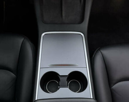 Белый Тесла Модель 3, объемом двигателя 0 л и пробегом 129 тыс. км за 19900 $, фото 17 на Automoto.ua