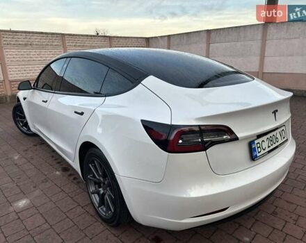 Белый Тесла Модель 3, объемом двигателя 0 л и пробегом 206 тыс. км за 16900 $, фото 7 на Automoto.ua