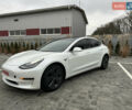 Білий Тесла Модель 3, об'ємом двигуна 0 л та пробігом 96 тис. км за 16100 $, фото 2 на Automoto.ua