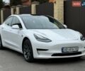 Білий Тесла Модель 3, об'ємом двигуна 0 л та пробігом 67 тис. км за 18500 $, фото 1 на Automoto.ua