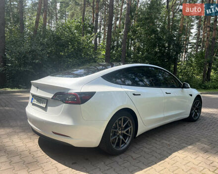 Белый Тесла Модель 3, объемом двигателя 0 л и пробегом 82 тыс. км за 26000 $, фото 7 на Automoto.ua