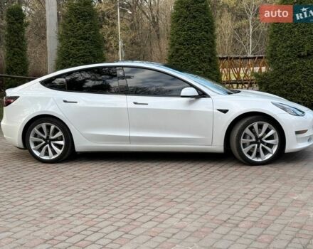 Білий Тесла Модель 3, об'ємом двигуна 0 л та пробігом 89 тис. км за 19900 $, фото 5 на Automoto.ua