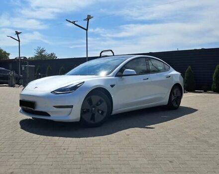 Тесла Модель 3 2020 в Ивано-Франковске на Automoto.ua Белый Тесла Модель 3, объемом двигателя 0 л и пробегом 105 тыс. км за 20950 $, фото 8 на Automoto.ua
