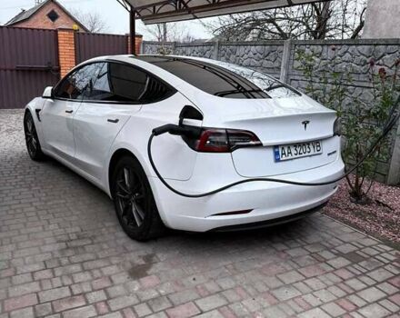 Белый Тесла Модель 3, объемом двигателя 0 л и пробегом 102 тыс. км за 19800 $, фото 3 на Automoto.ua