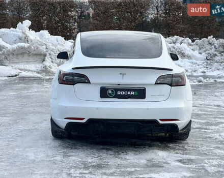 Белый Тесла Модель 3, объемом двигателя 0 л и пробегом 90 тыс. км за 19999 $, фото 13 на Automoto.ua