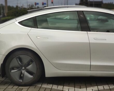 Белый Тесла Модель 3, объемом двигателя 0 л и пробегом 51 тыс. км за 16000 $, фото 4 на Automoto.ua